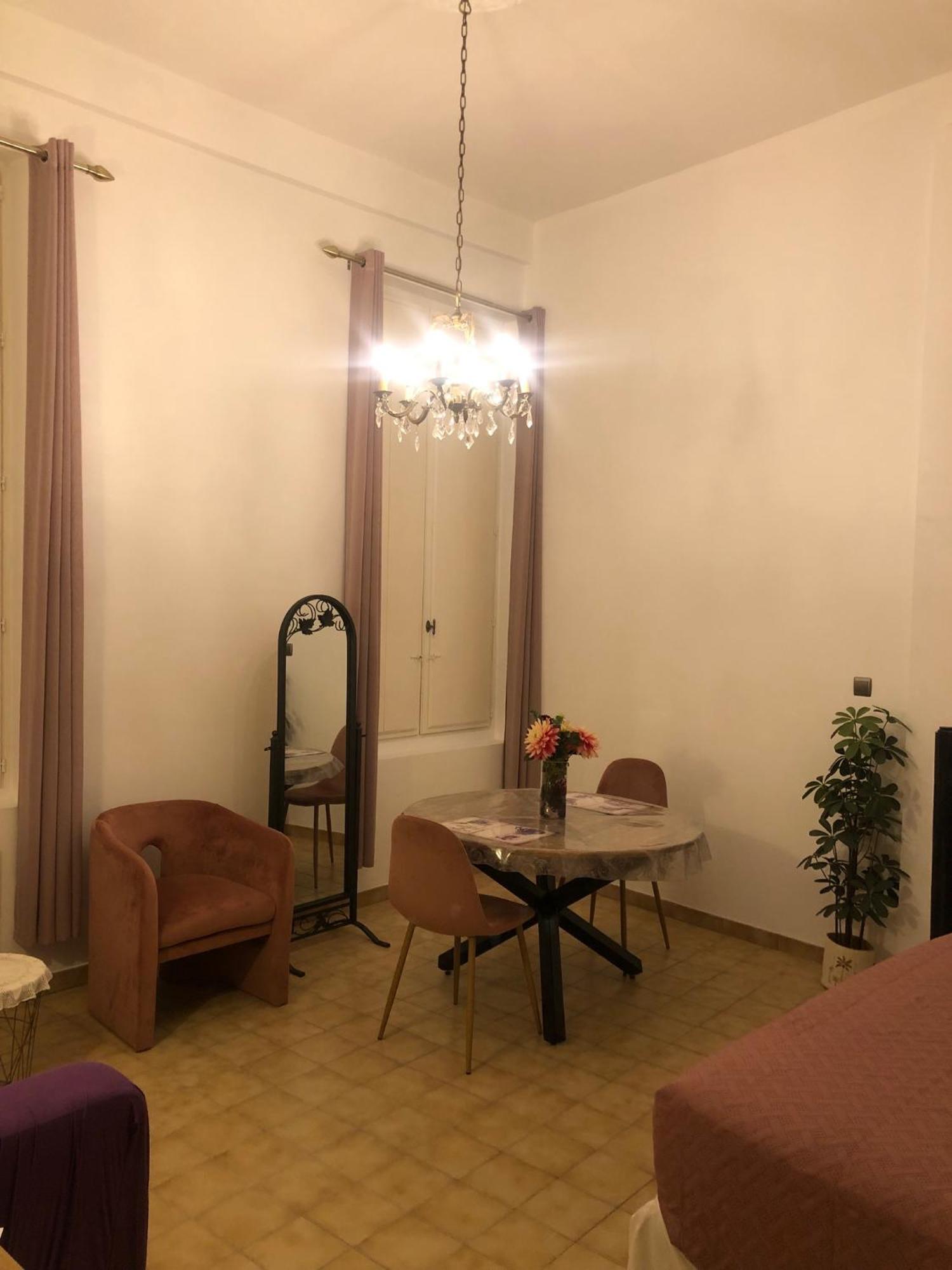 Studio Au Coeur D'Avignon Intra-Muros Zewnętrze zdjęcie